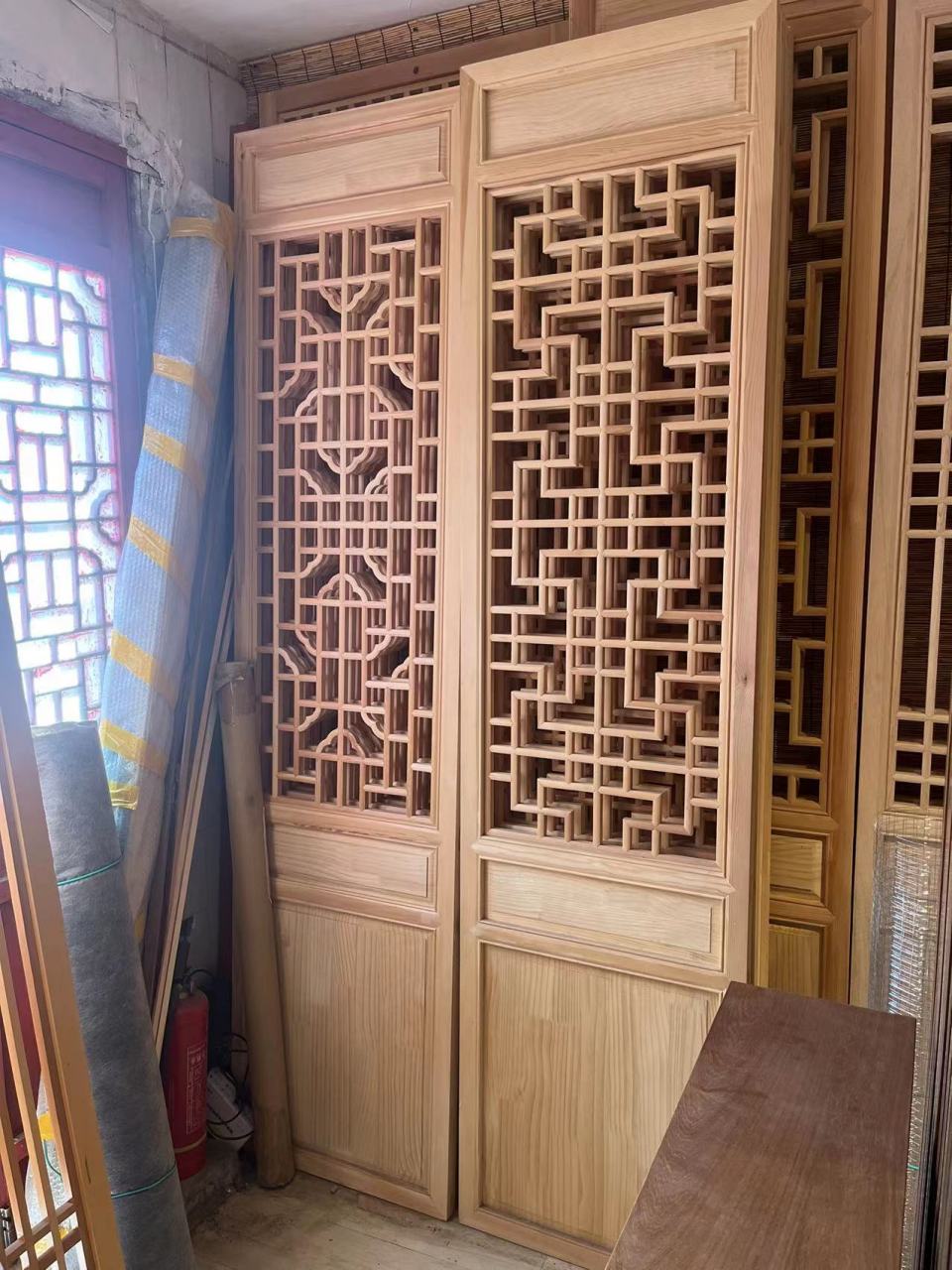 木艺小周古建凉亭门窗花格,是一家集设计,生产,加工销售,施工于一体的